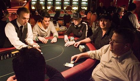 A sala de poker ao vivo torino